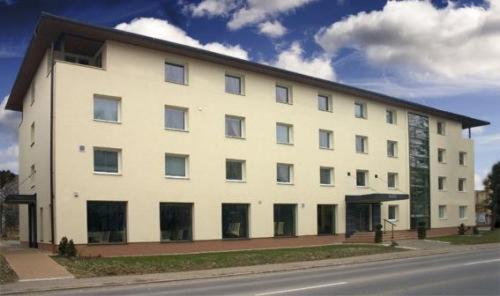 Hotel Galileo ジリナ エクステリア 写真